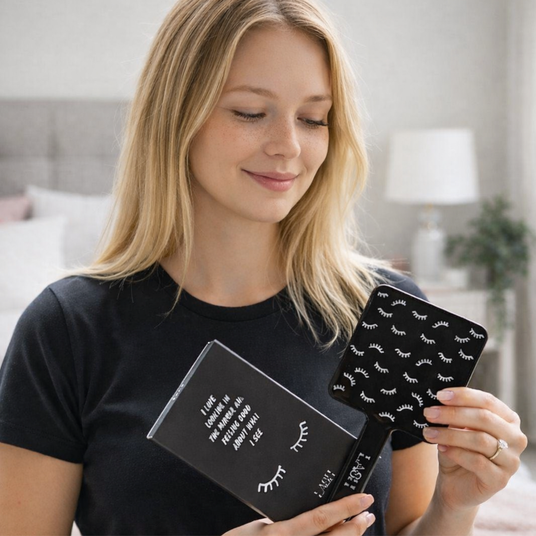 Handheld Mirror