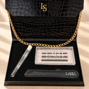 Lash Shack La Borsetta starter set in Black – open, showing the contents